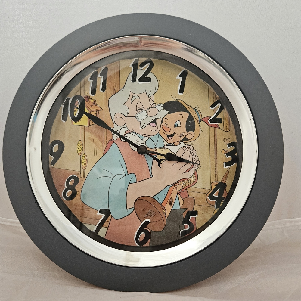 Gray Wall Clock with Cartoon Design